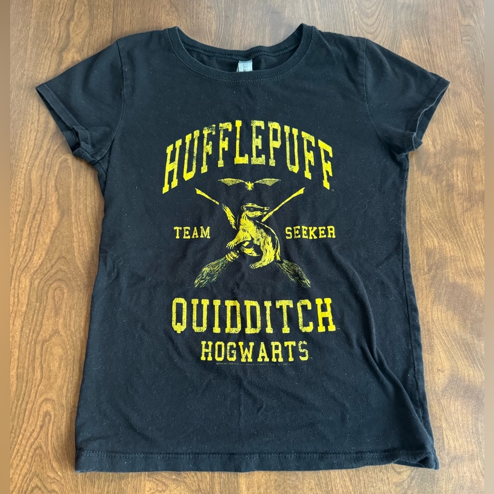 Girls Harry Potter Hufflepuff Fitted T-Shirt: Size L